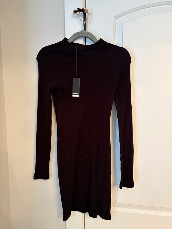 Monrow Dresses & Skirts - Monrow Black Ribbed Long-Sleeve Knit Dress